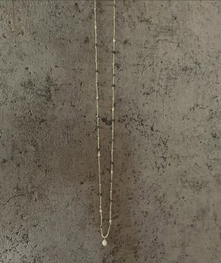 Něco podzimního, v tlumených barvách, v délce akorát do výstřihu … takové bylo přání a já jej moc ráda splnila … ať se...