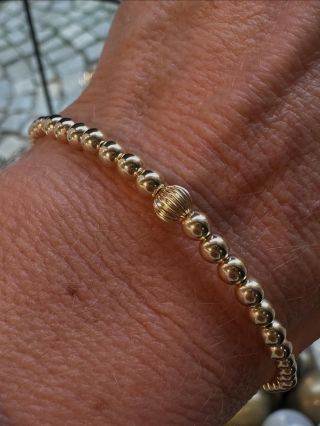 Zlatá … nejen na Vánoce ✨✨✨ Včera na mintmarket v Ostravě Vaše neeeej … ale nebojte, příští víkend v Brně, 7.-8.12. v...